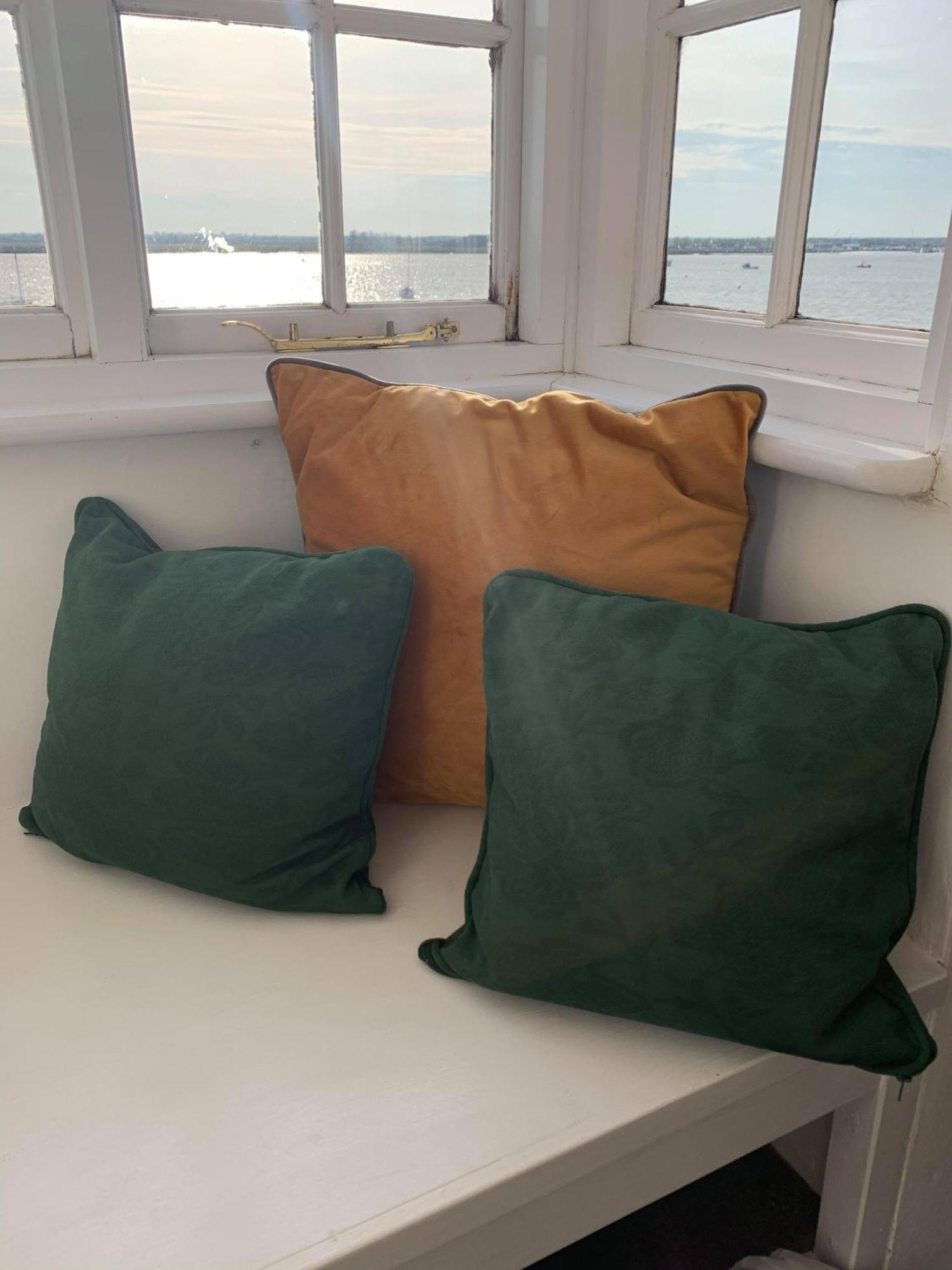 Ye Olde White Harte Hotel Burnham-on-Crouch Habitación foto