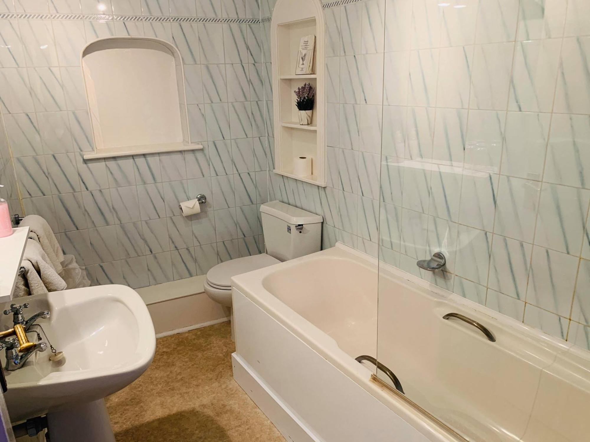 Ye Olde White Harte Hotel Burnham-on-Crouch Habitación foto